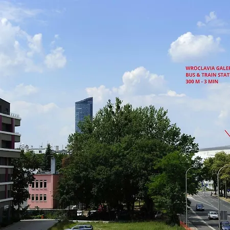 Sleep Well Wroclavia / Dyrekcyjna 아파트